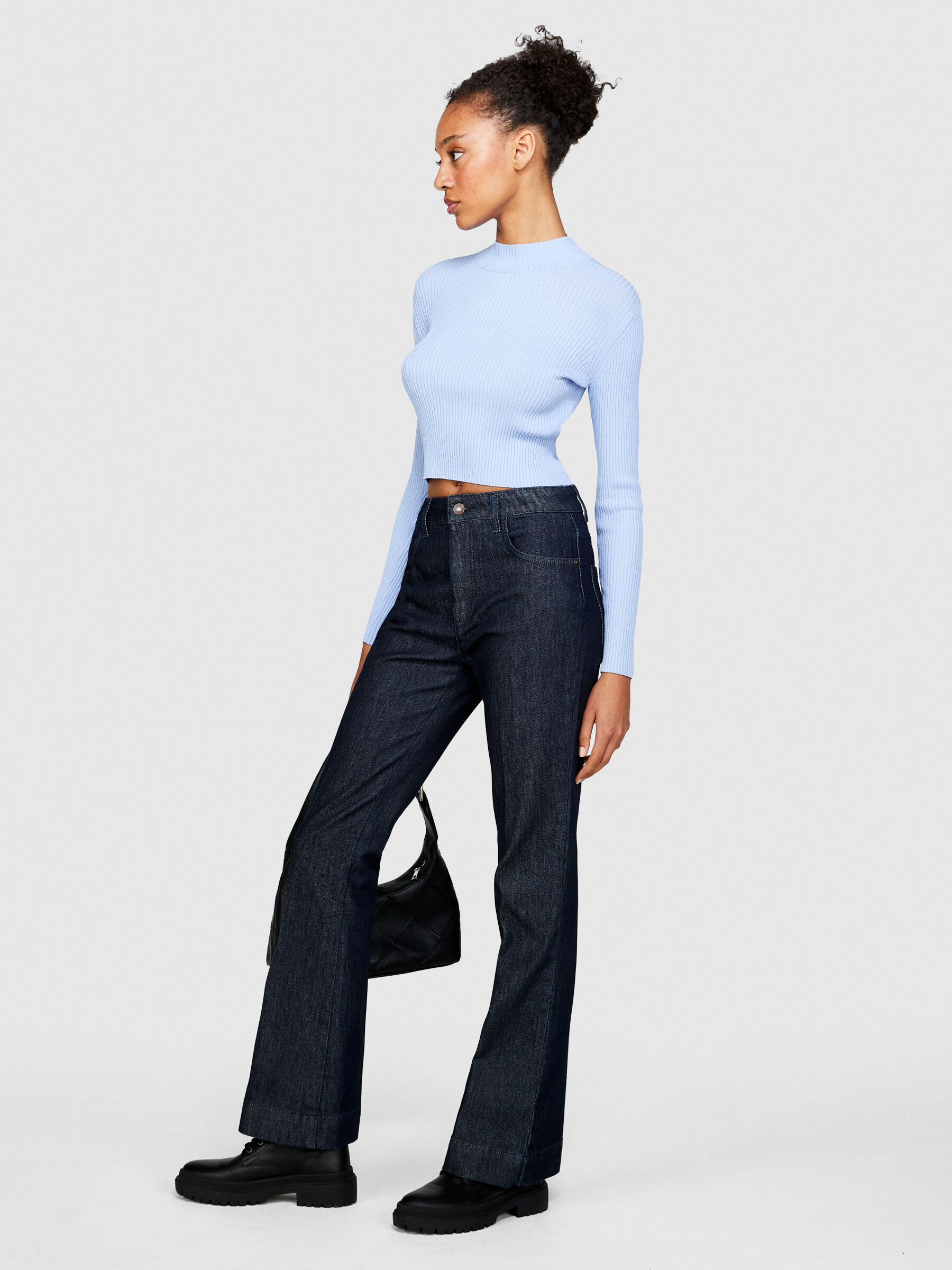 Bell bottom hot sale jeans sale
