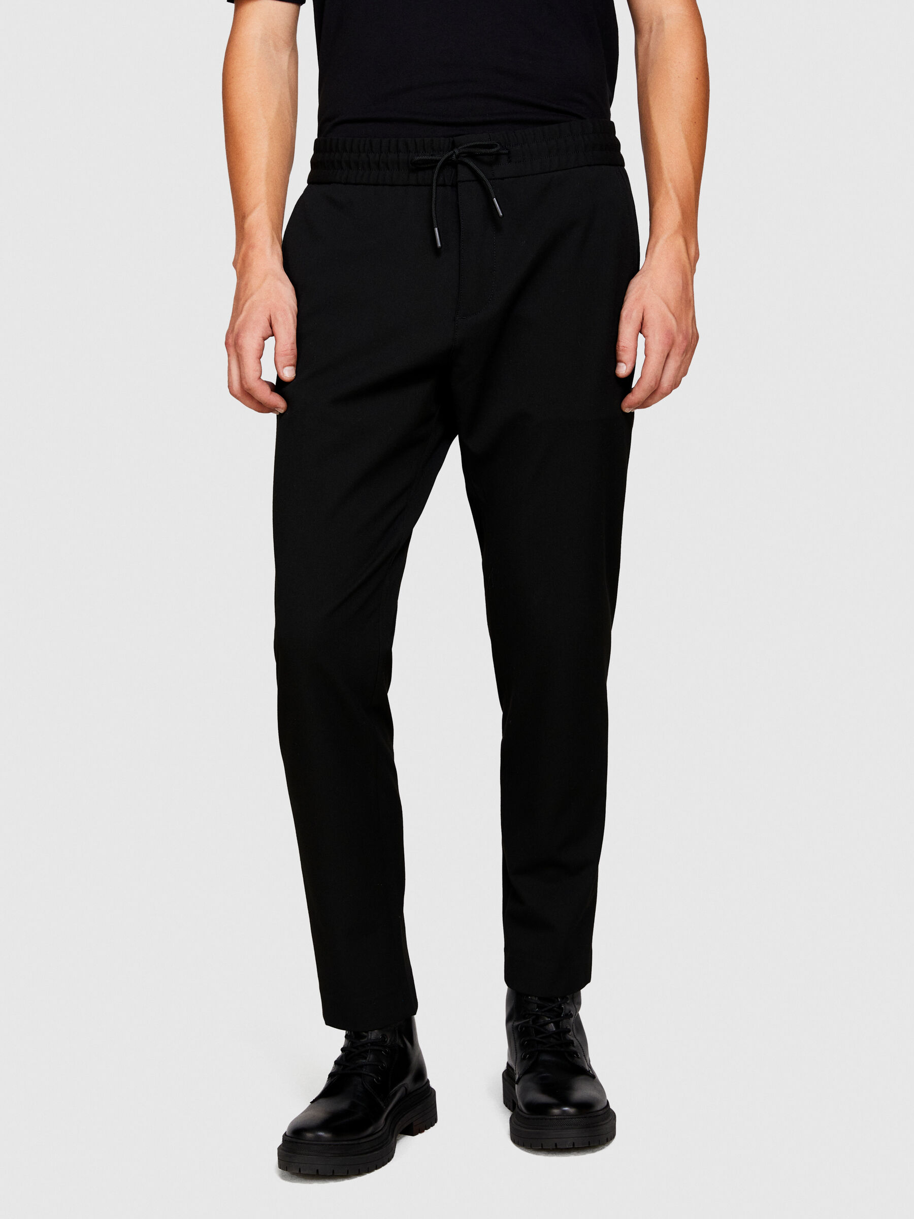 Slim comfort fit joggers Black Sisley