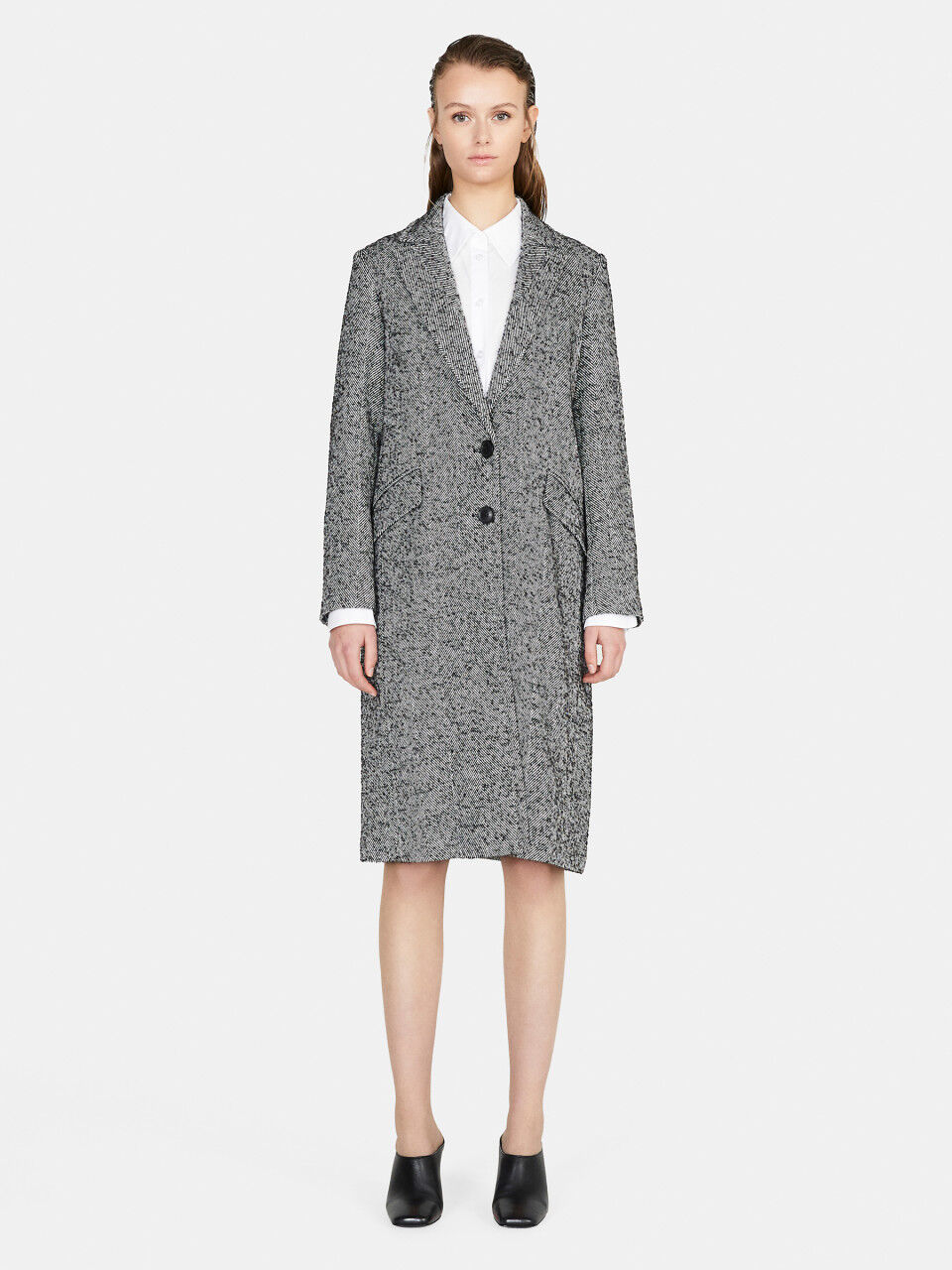 Long yarn dyed coat