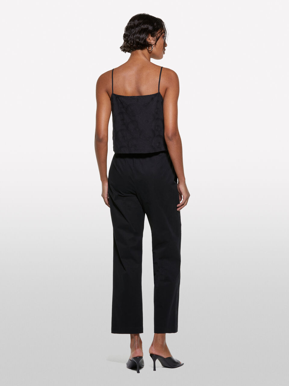 TOP Women image number null