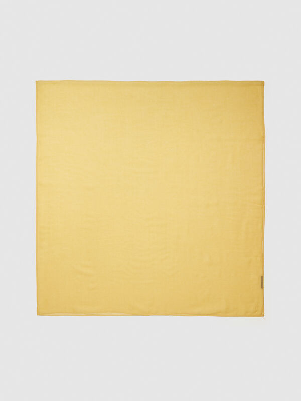 Solid colored throw - women's scarves and foulards | Sisley