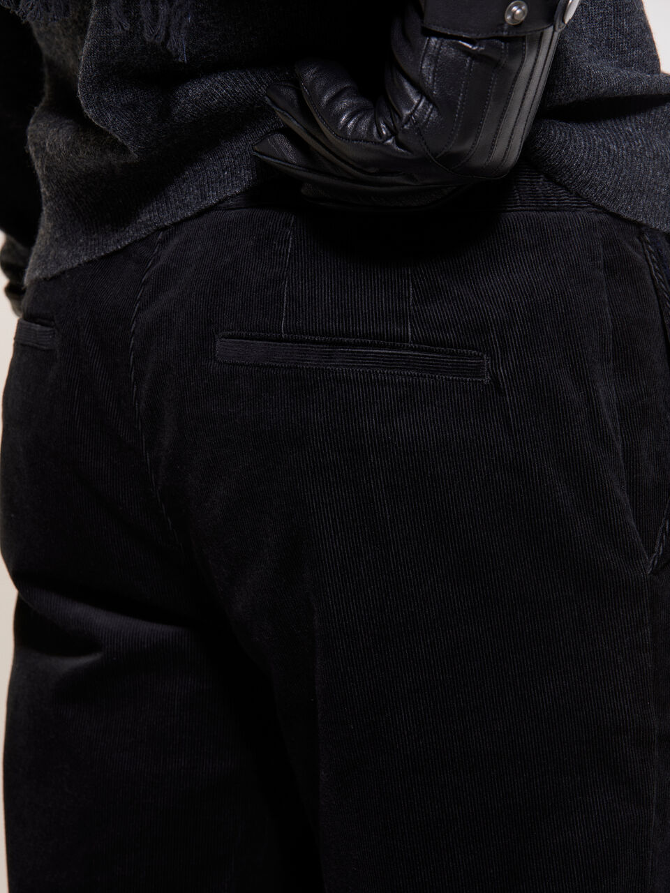 TROUSERS Men image number null