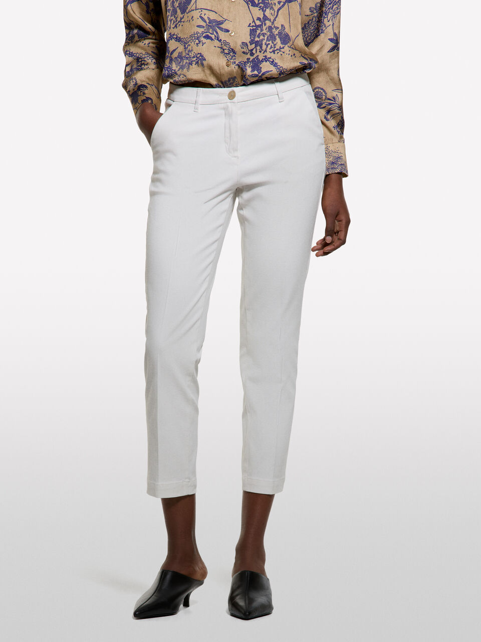 TROUSERS Women image number null