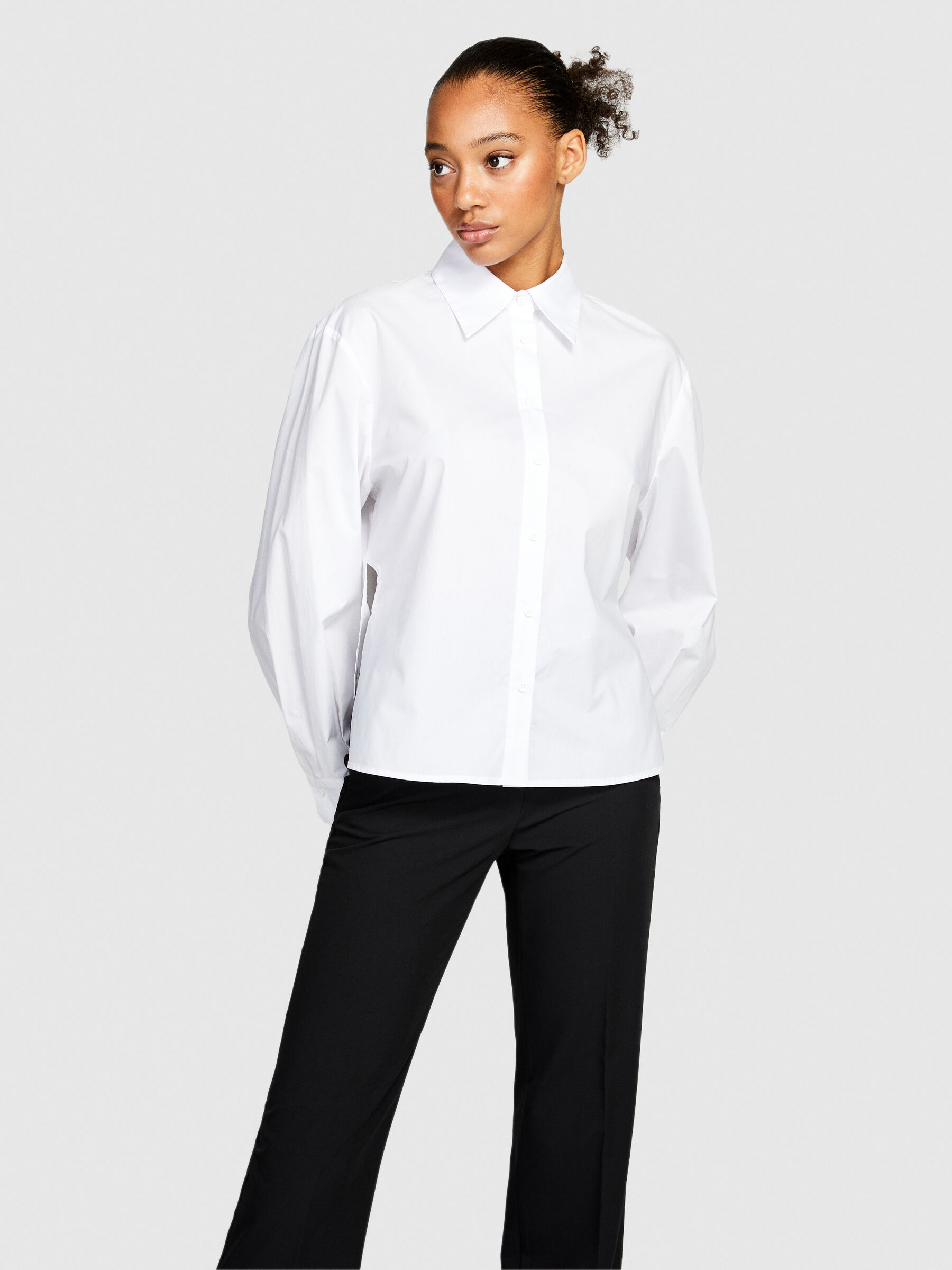 Asymmetrical shirt