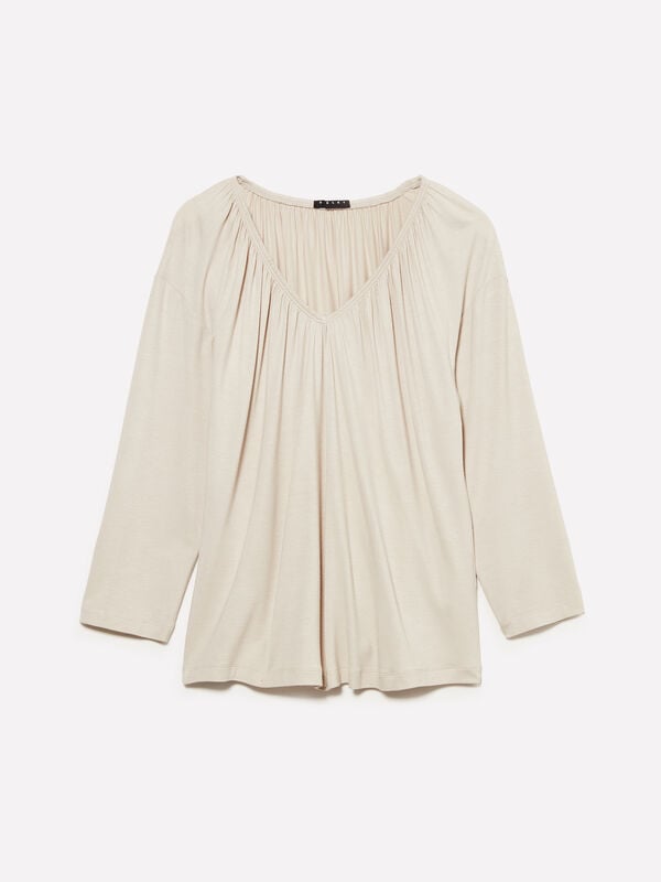 Dove gray t-shirt with curl Dove gray t-shirt with curl - women's long sleeve t-shirts | Sisley