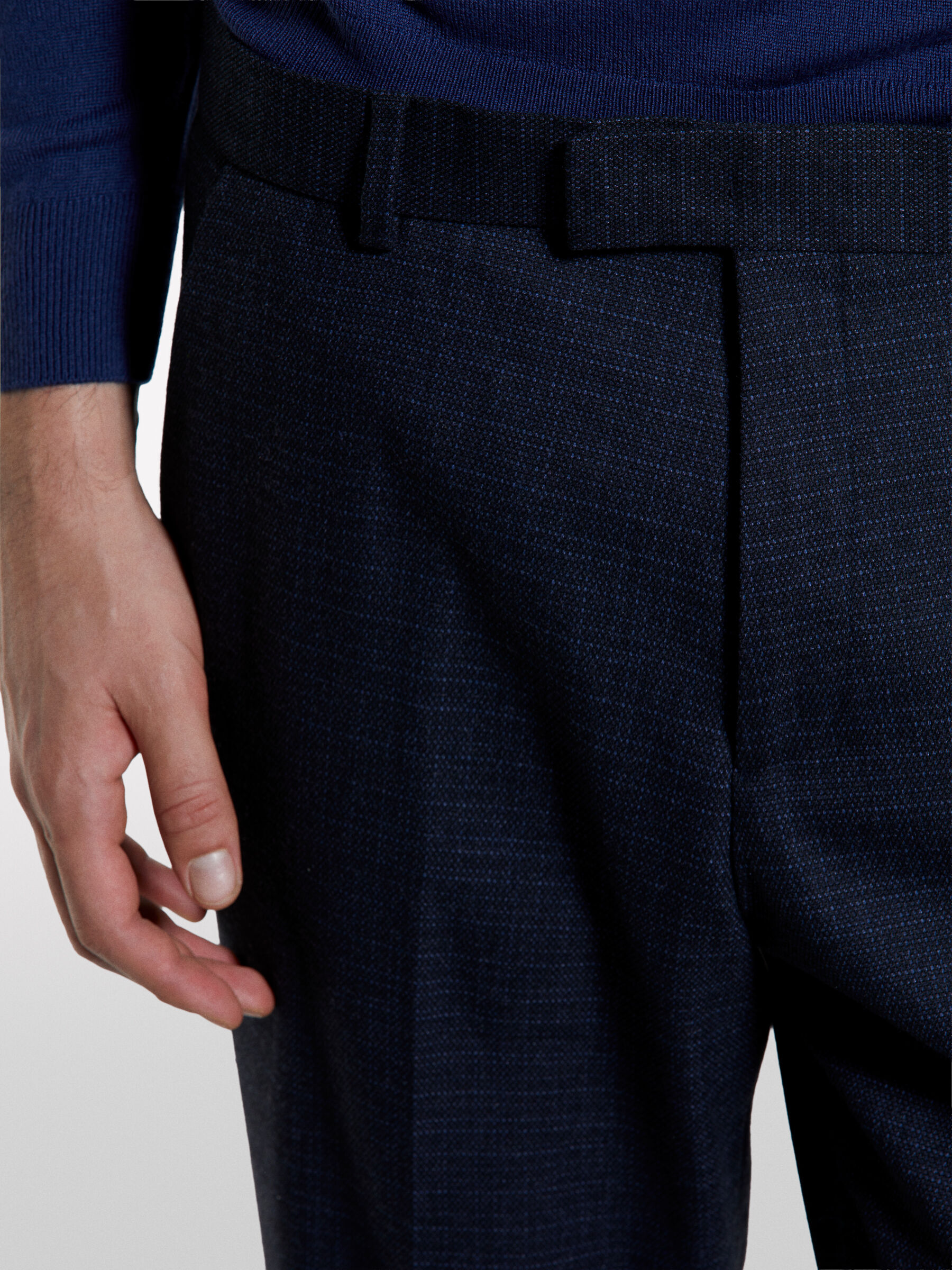 TROUSERS Men image number null