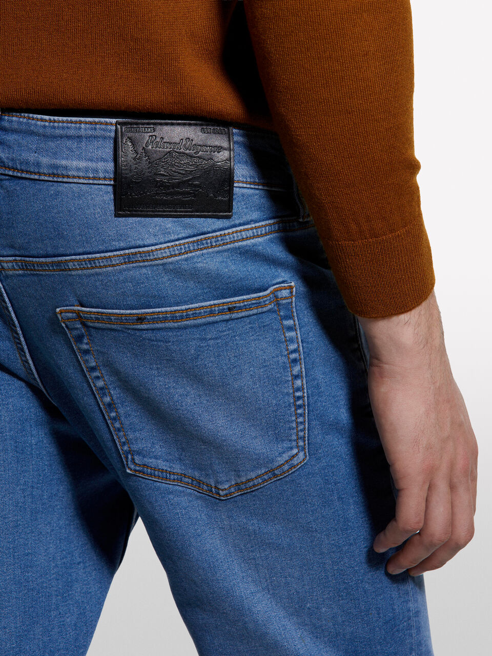 TROUSERS Men image number null