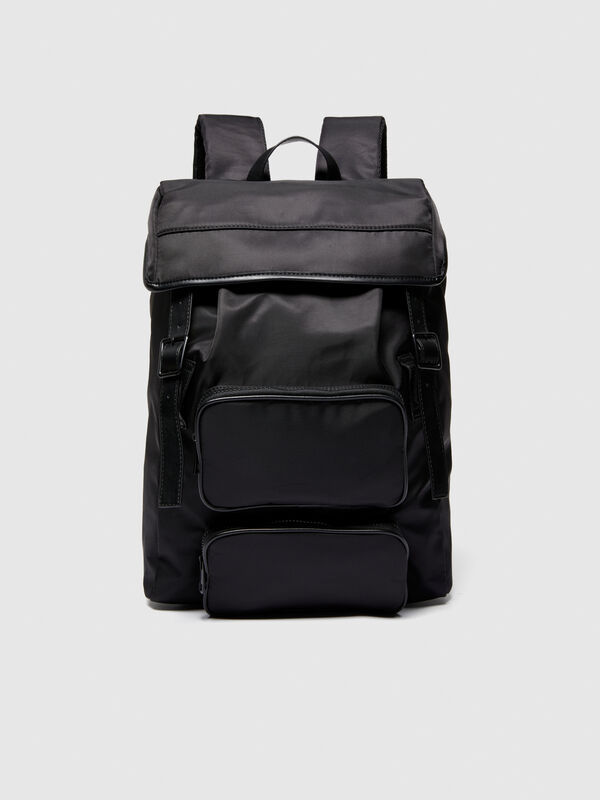 Rucksack in nylon with pockets