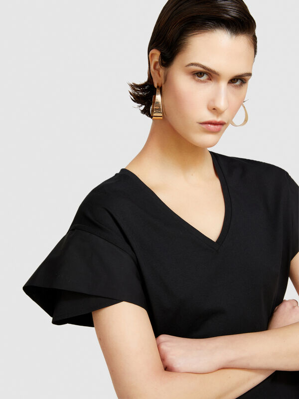 T-shirt with cap sleeves - women's short sleeve t-shirts | Sisley
