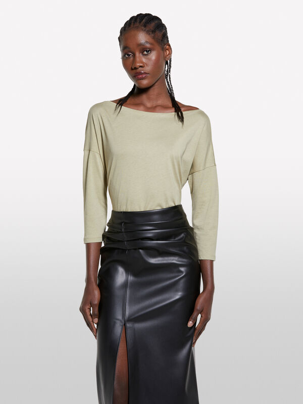 Military green t-shirt with boat neck - women's long sleeve t-shirts | Sisley