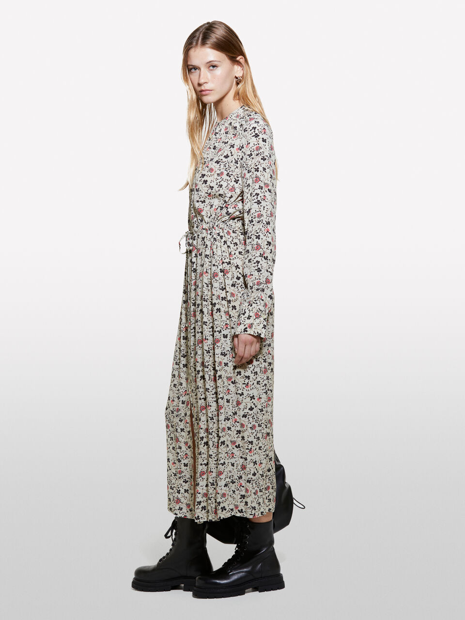 DRESS Women image number null