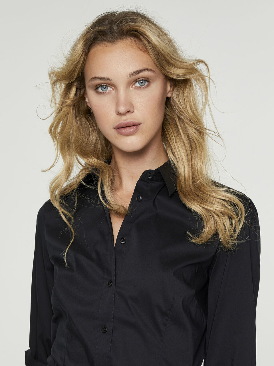 Slim fit shirt Women image number null