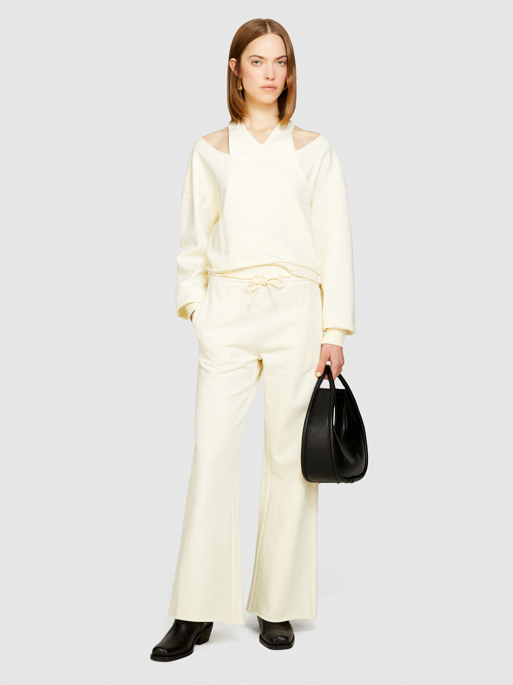 White top flare sweatpants