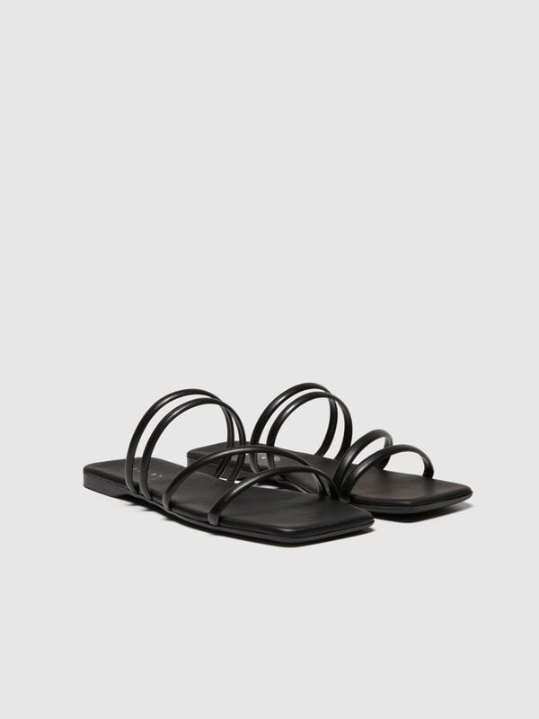 Flat sandals with bands - women's sandals and slippers | Sisley