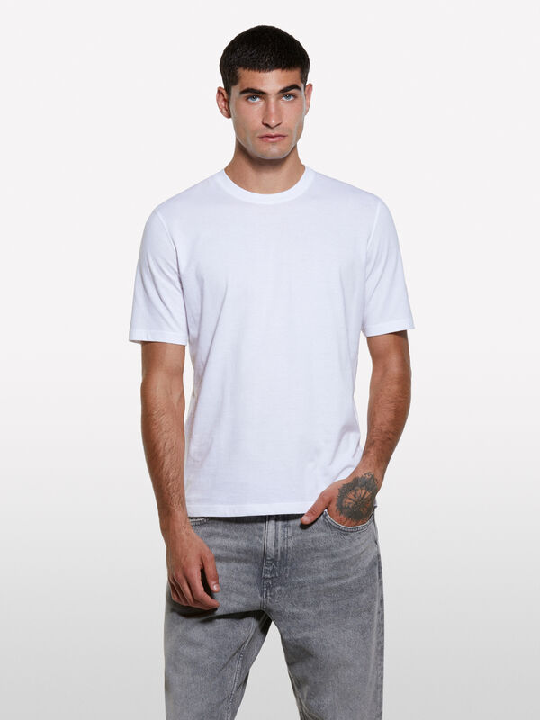 White regular fit short sleeve t-shirt - men's short sleeve t-shirts | Sisley