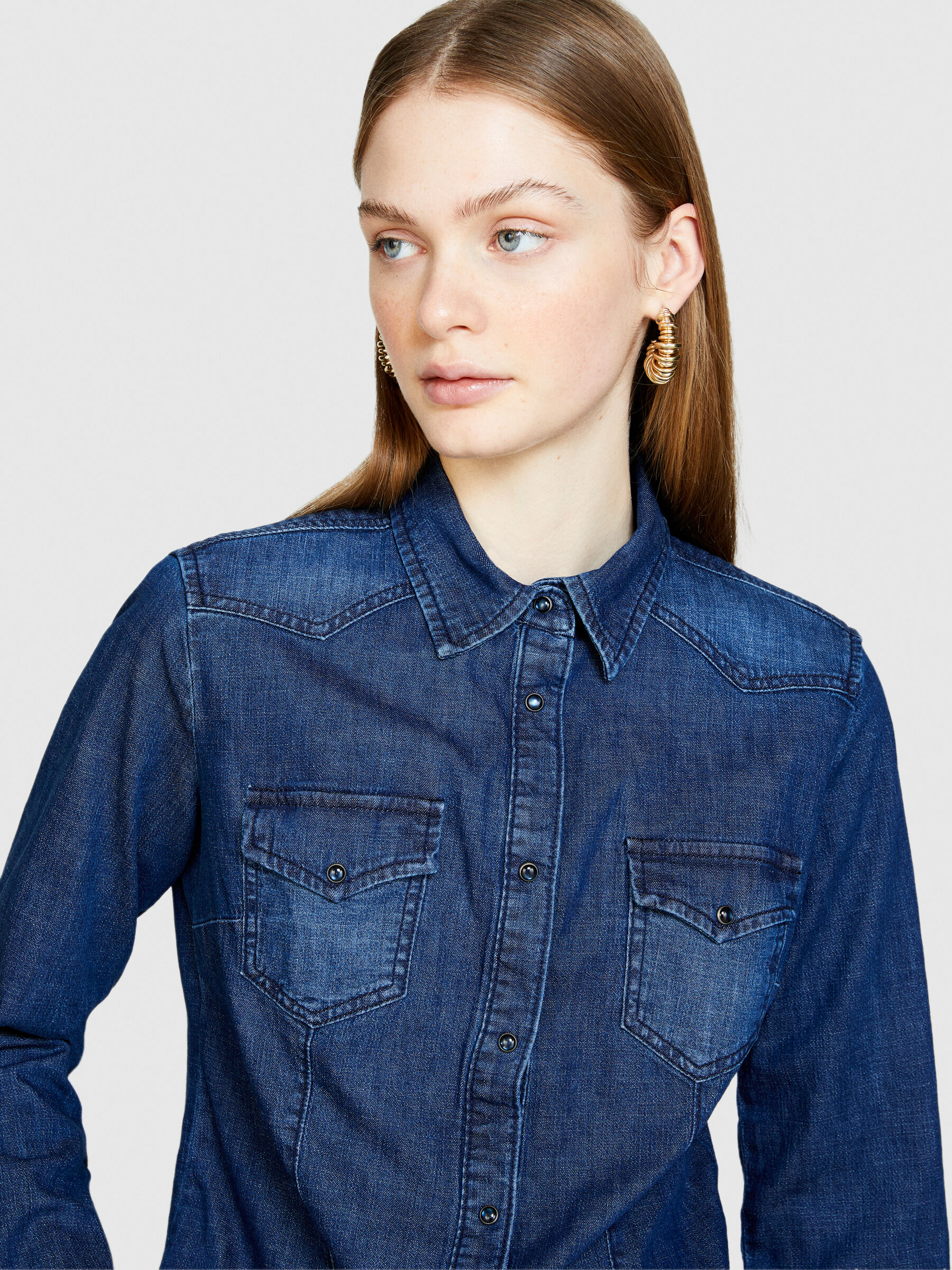 Slim fit denim shirt