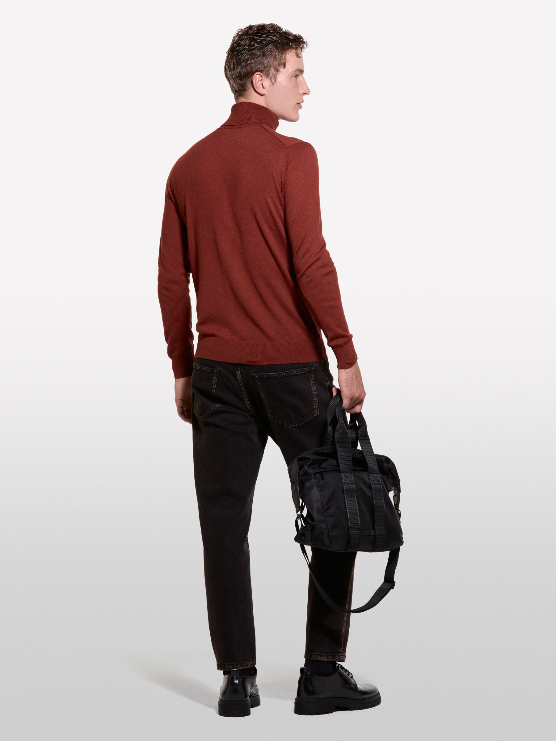 TURTLE NECK SWEATER Men image number null