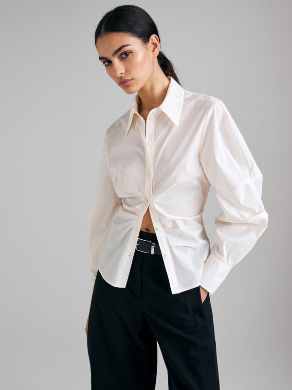Slim fit shirt with pleats - women's shirts | Sisley