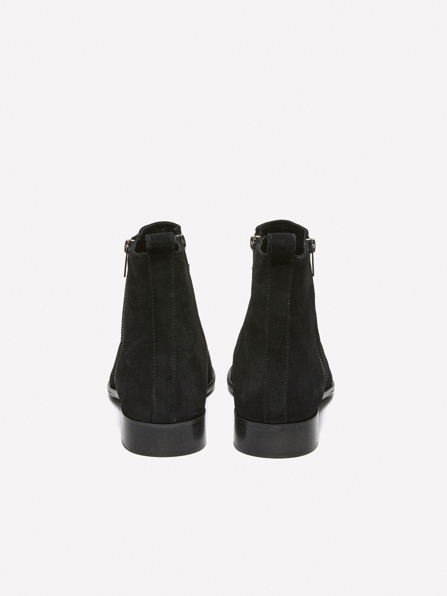 BOOT Men image number null