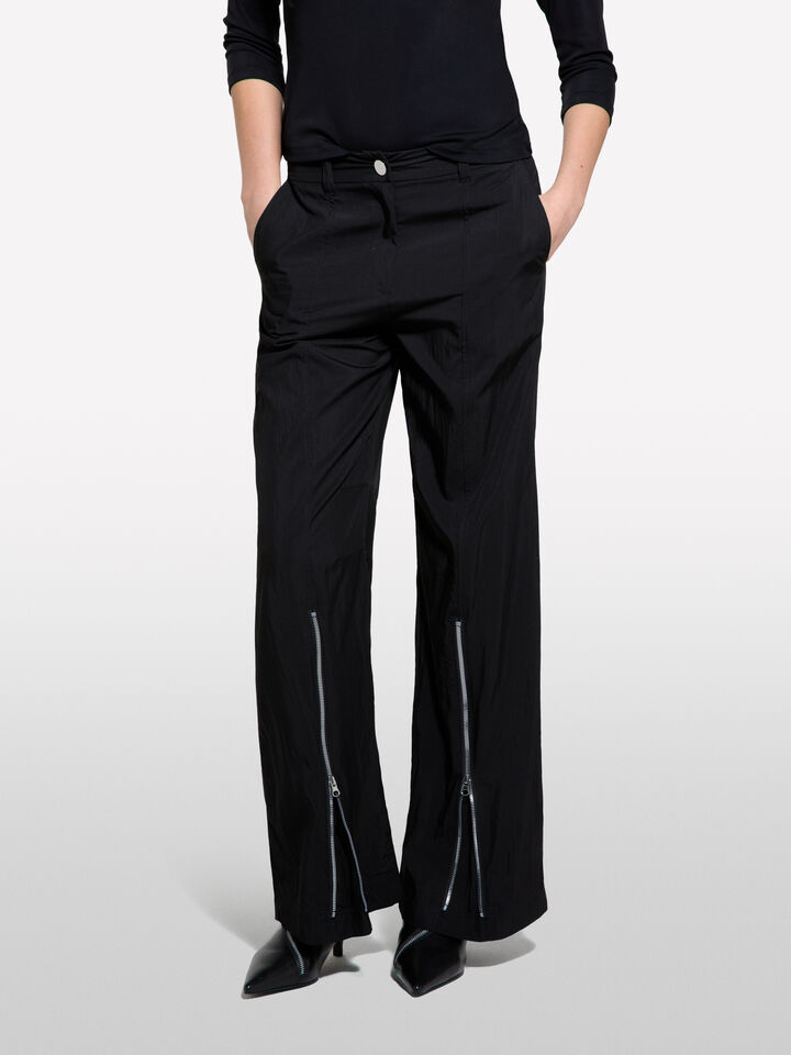TROUSERS Women