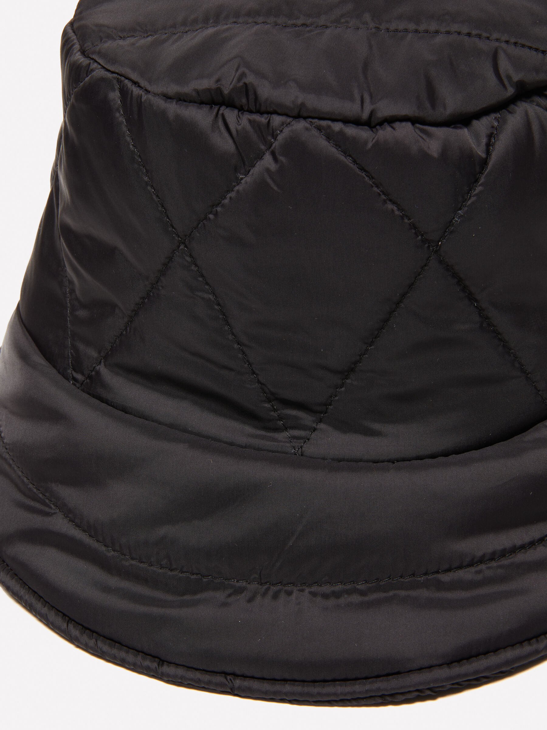 HAT Women image number null