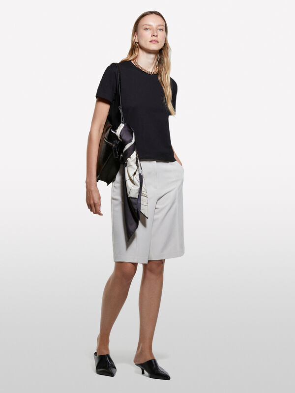Black boxy fit t-shirt - women's short sleeve t-shirts | Sisley
