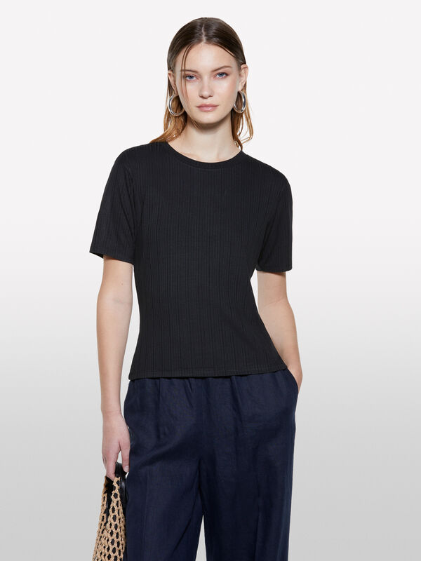 Black slim fit t-shirt - women's short sleeve t-shirts | Sisley