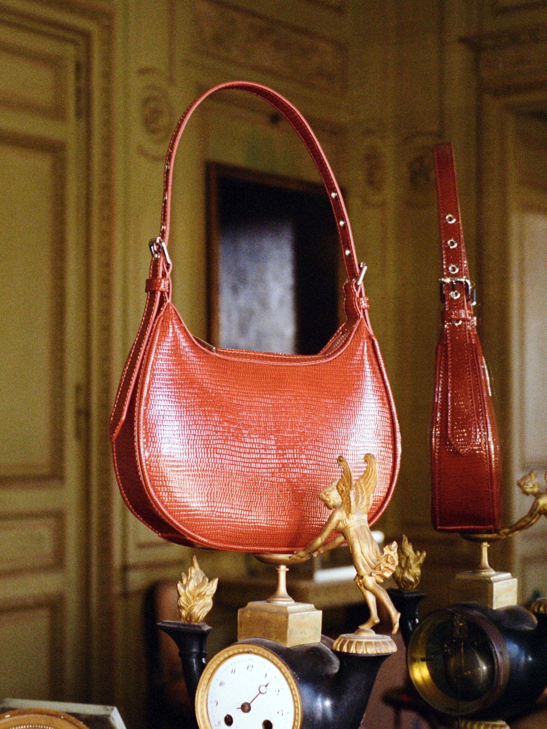 Sisley shoulder bags price outlet