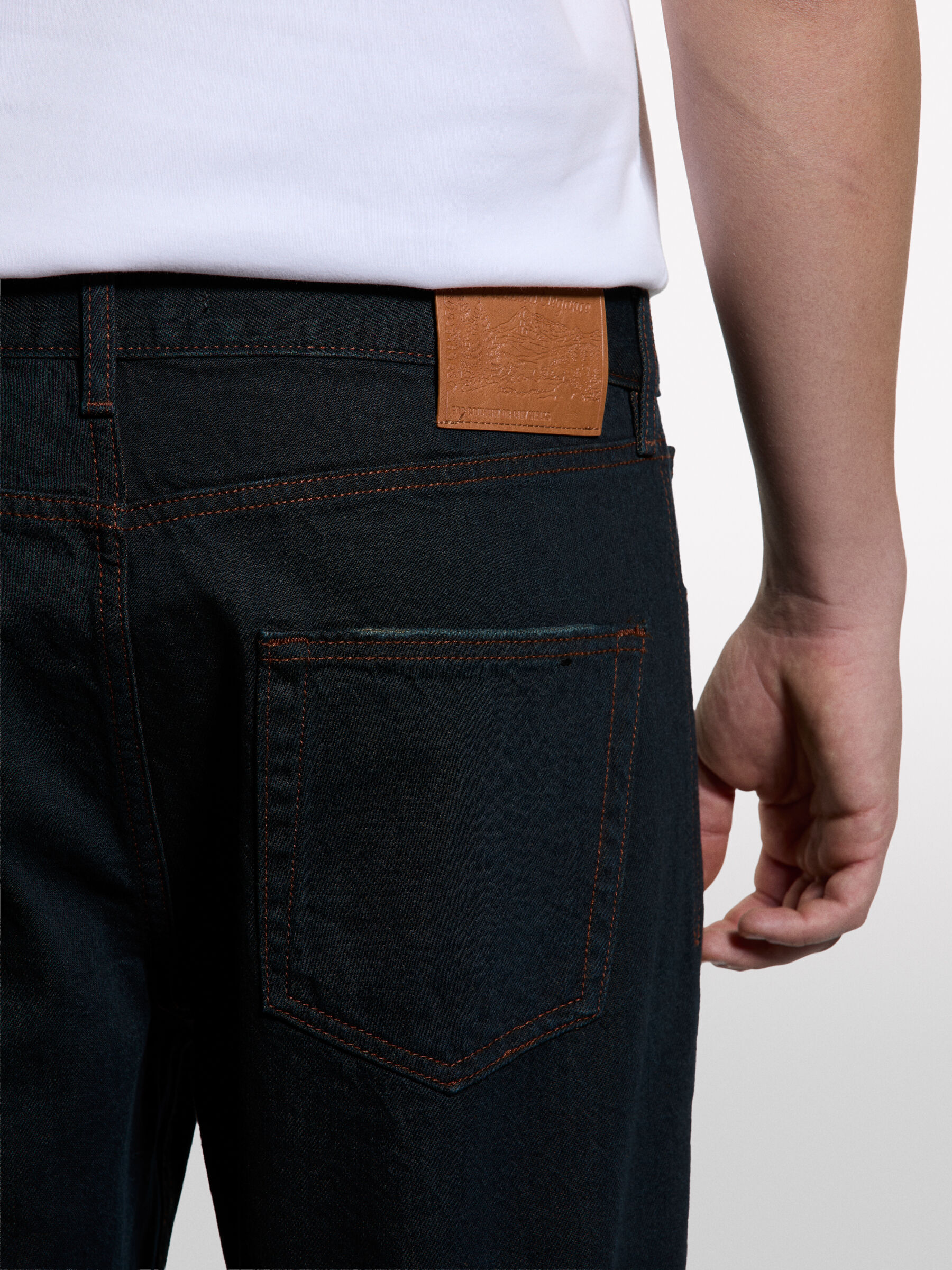 TROUSERS Men image number null