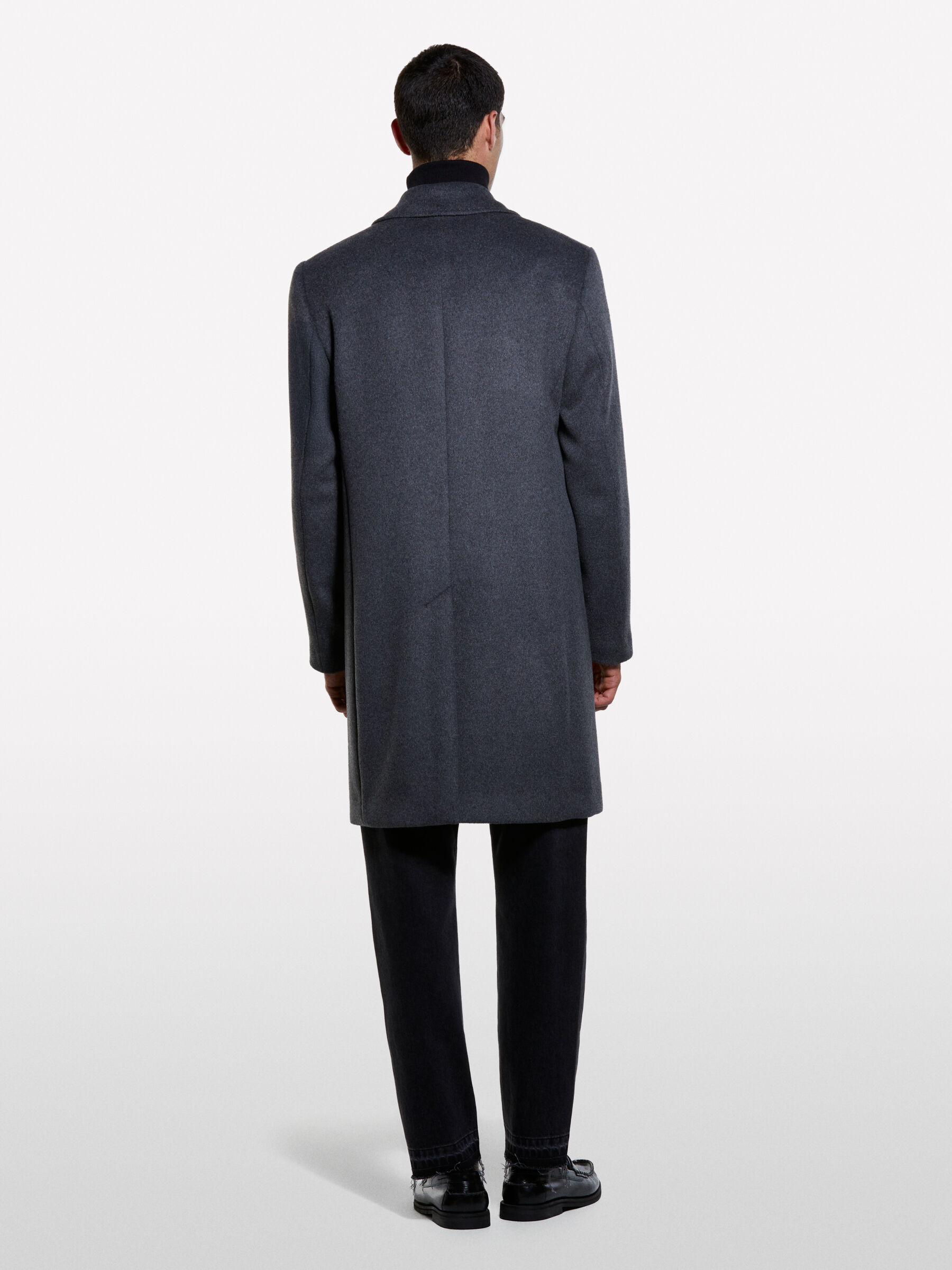 COAT Men image number null