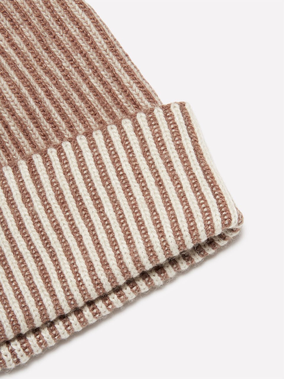 KNITTED - HAT Women image number null