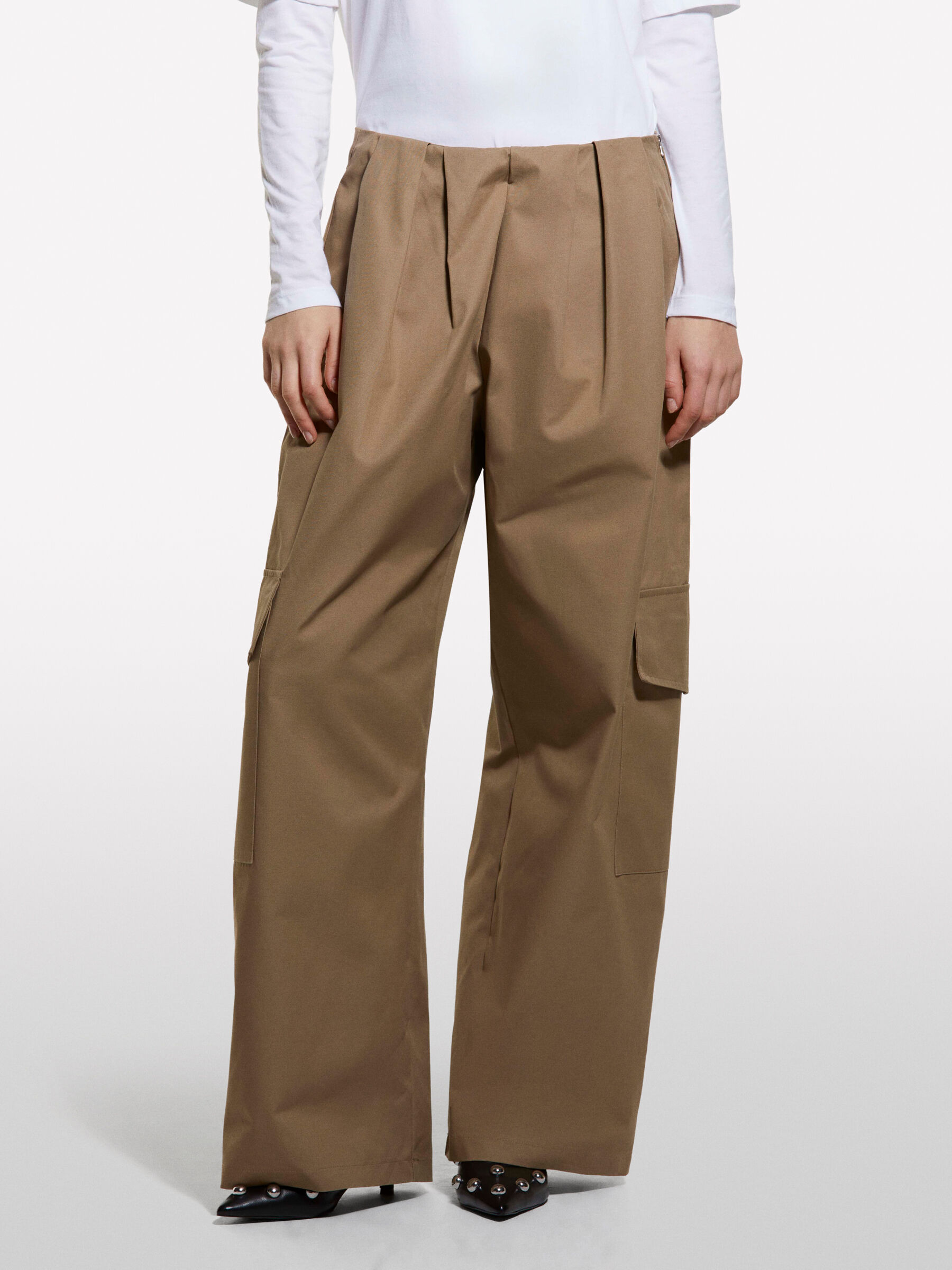 TROUSERS Women image number null