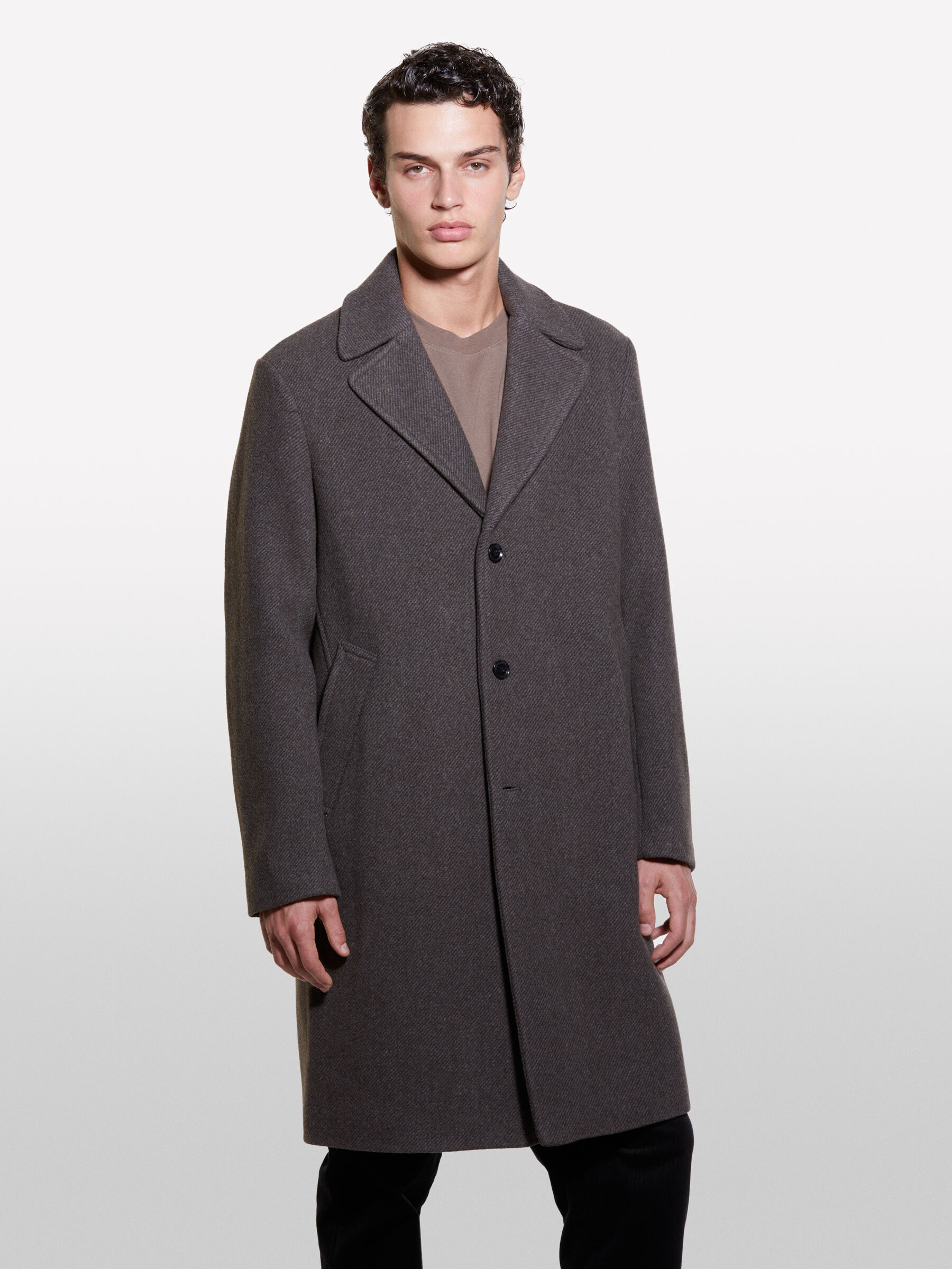 COAT Men image number null