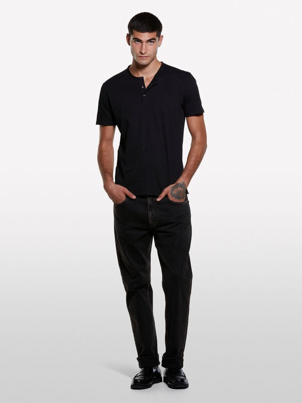 Black Henley t-shirt Black Henley t-shirt - men's short sleeve t-shirts | Sisley