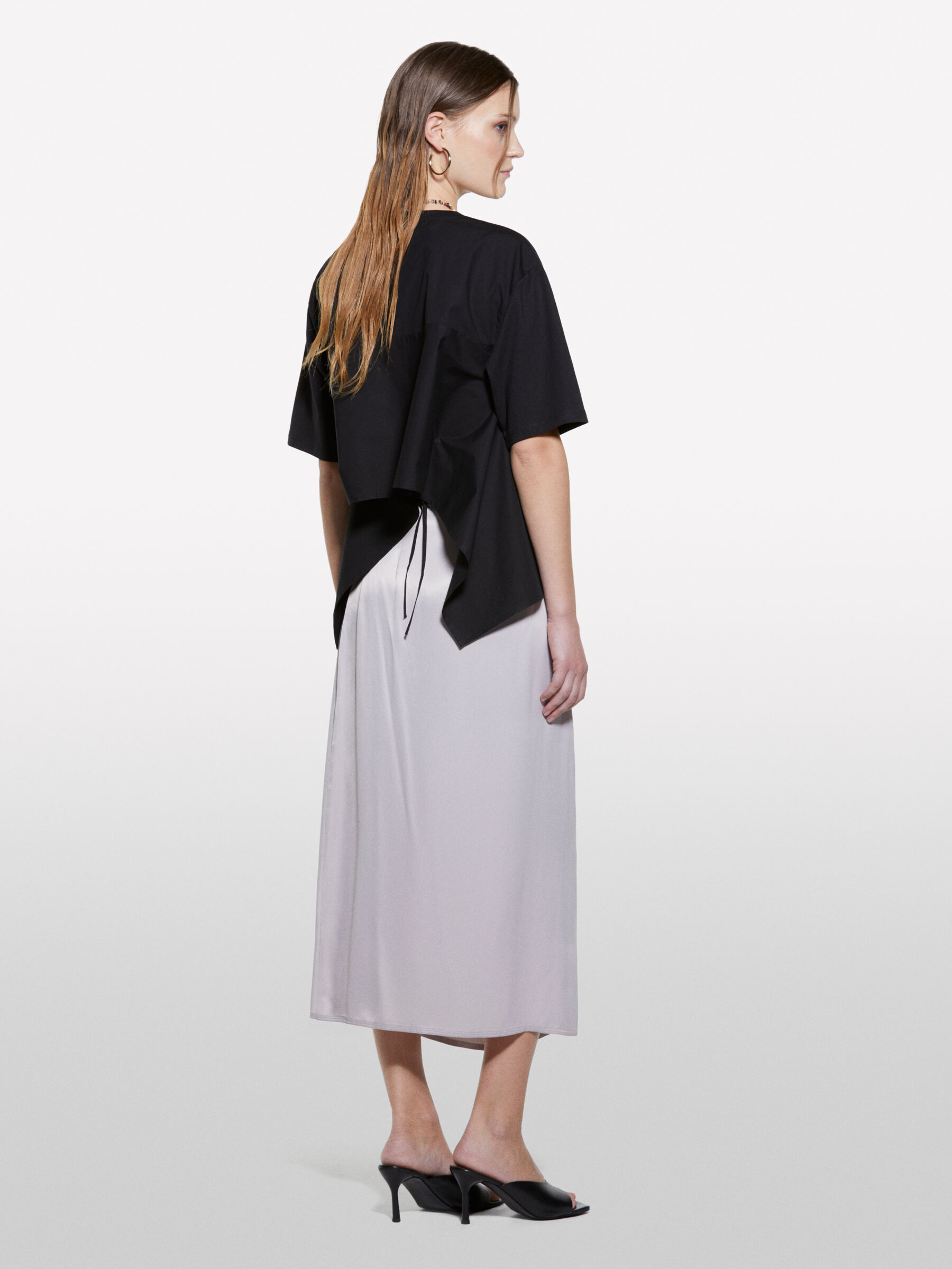 SWEATER H/S Women image number null