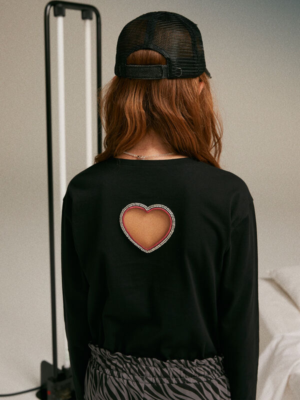 T-shirt with cut-out heart