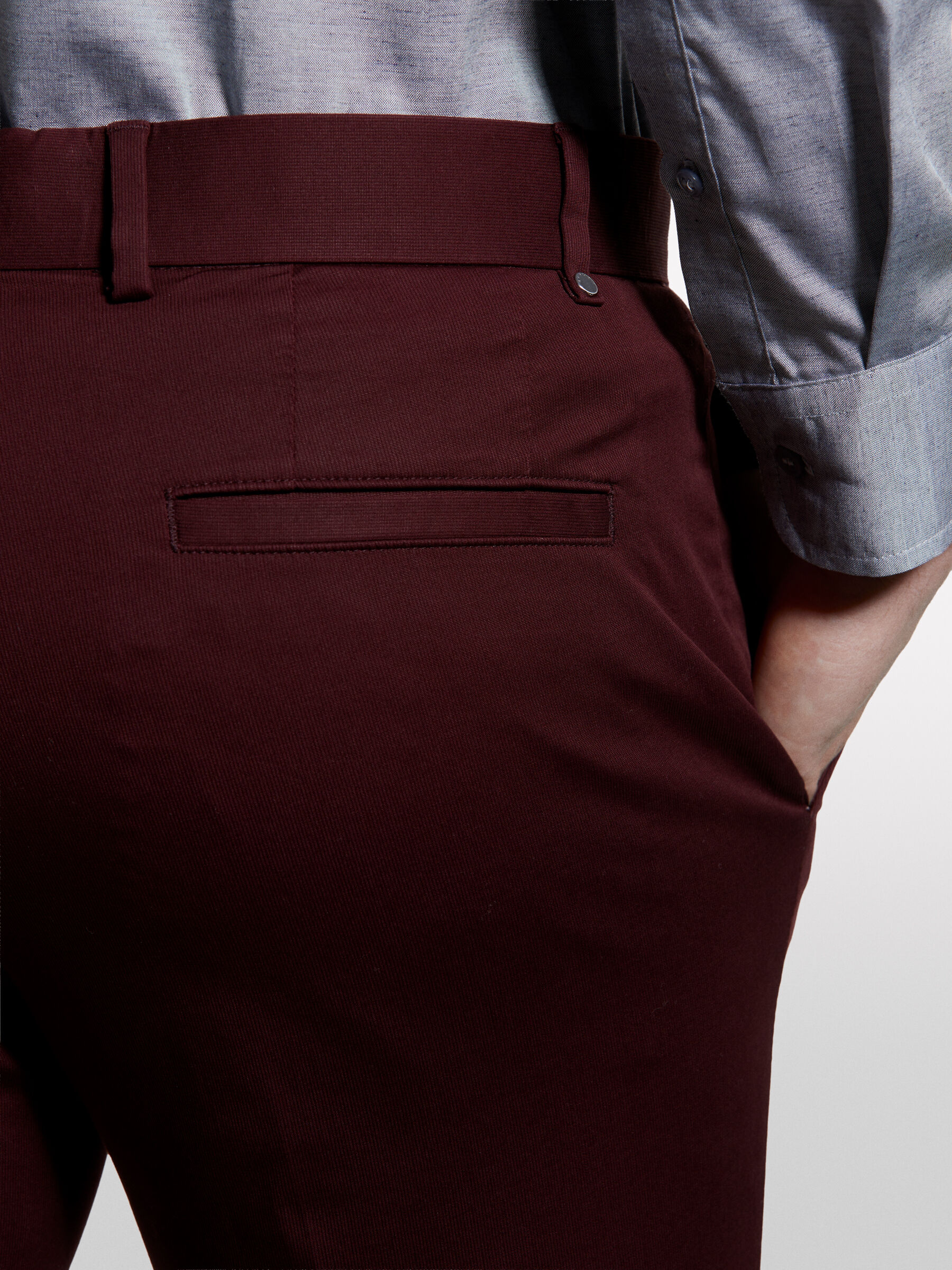 TROUSERS Men image number null