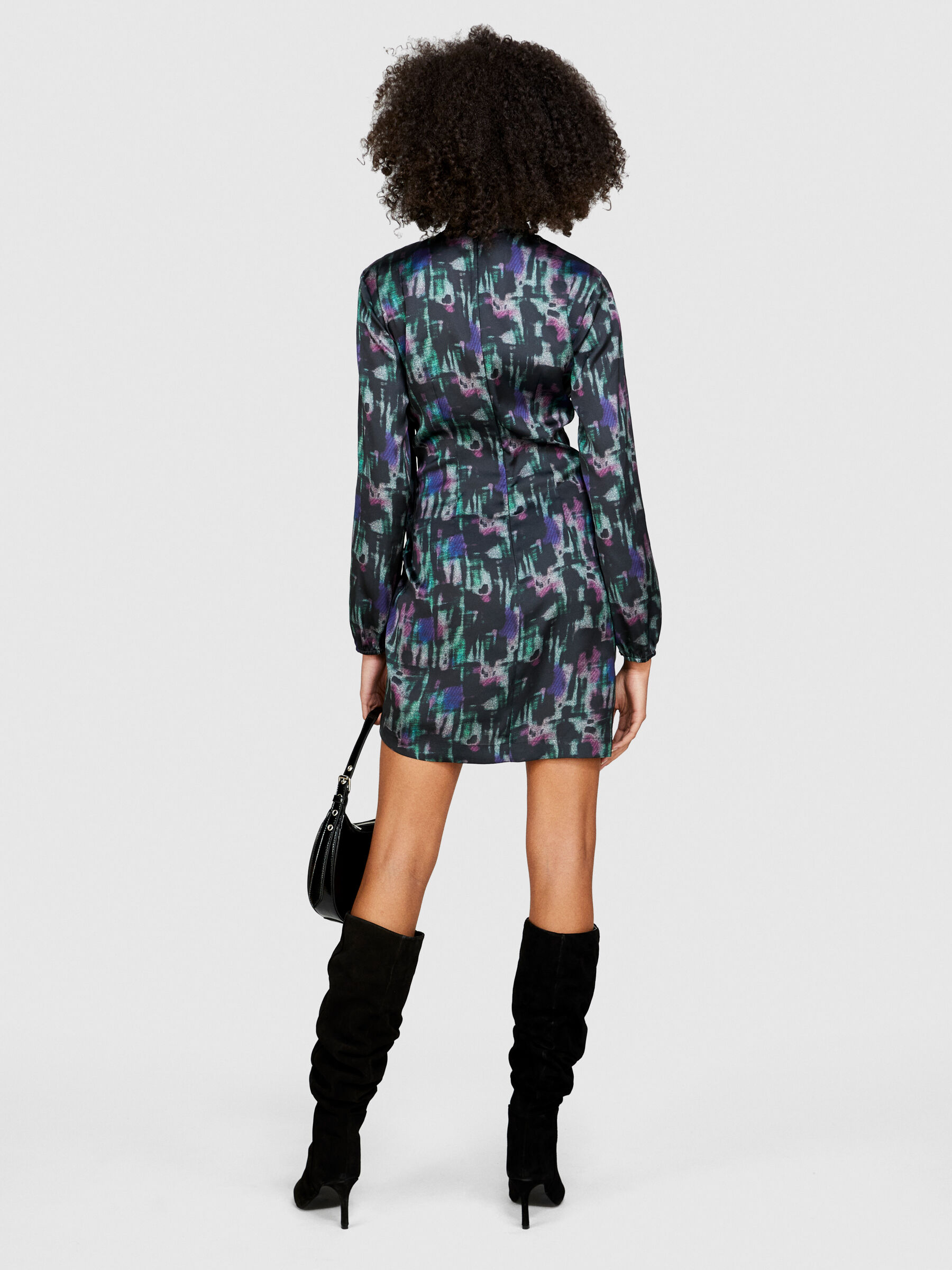 H&m scarf deals print dress
