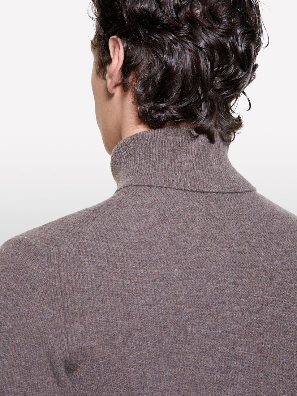 TURTLE NECK SWEATER Men image number null
