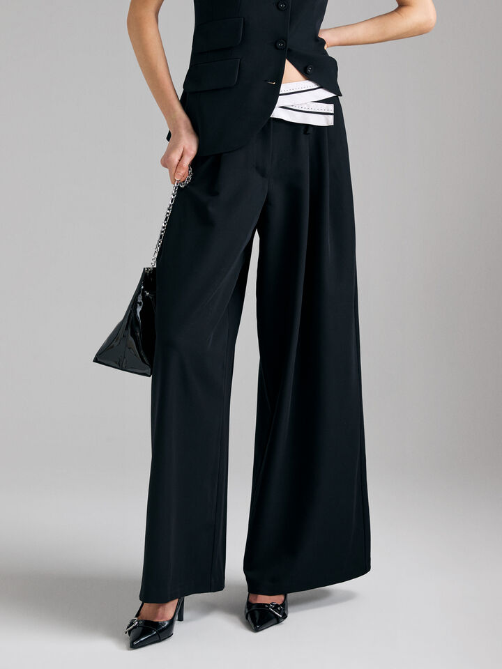TROUSERS Women