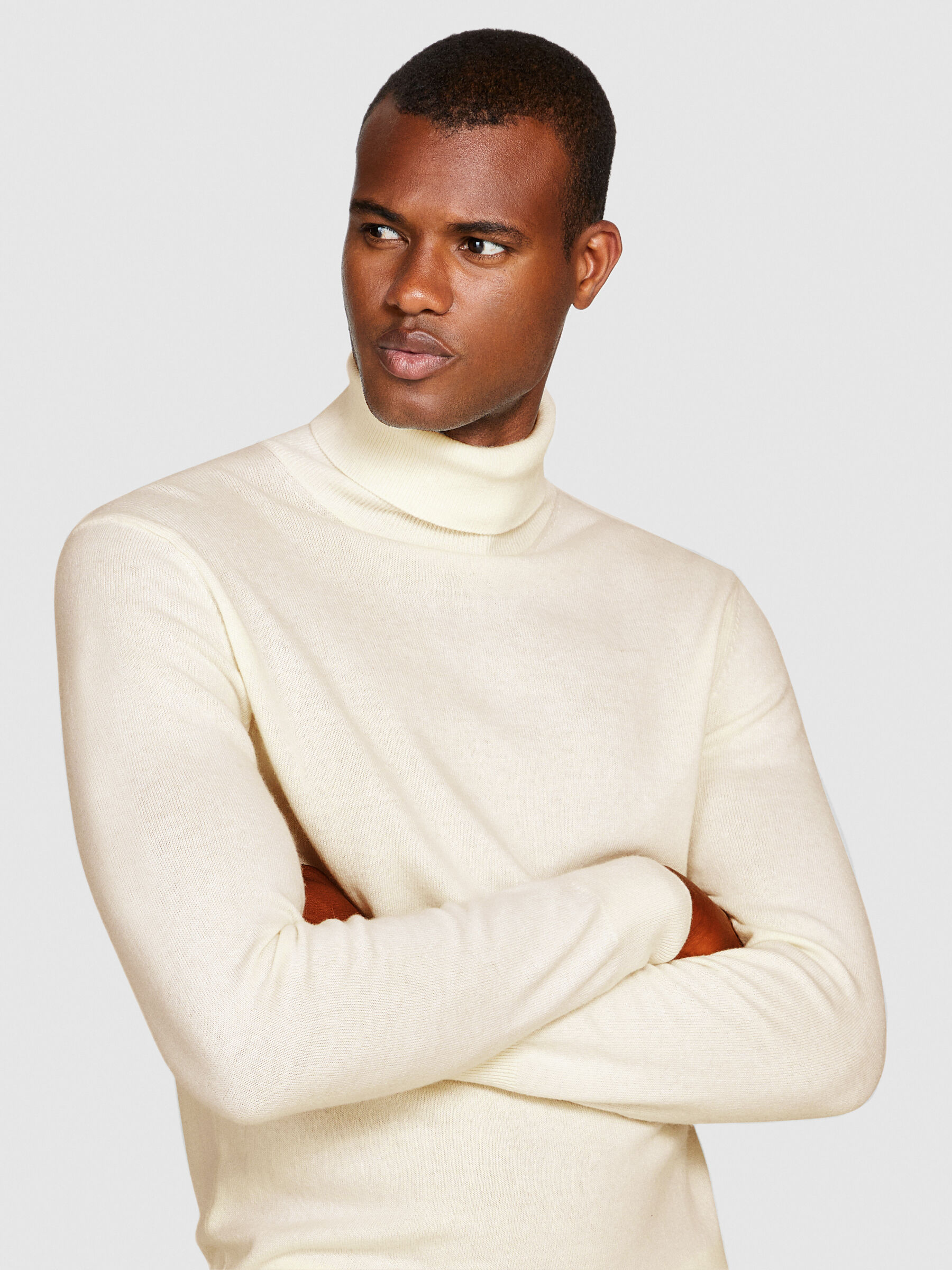 Men's cream 2025 colored turtleneck