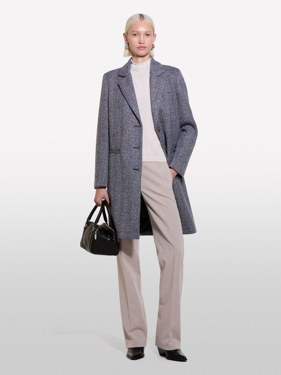 COAT Women image number null