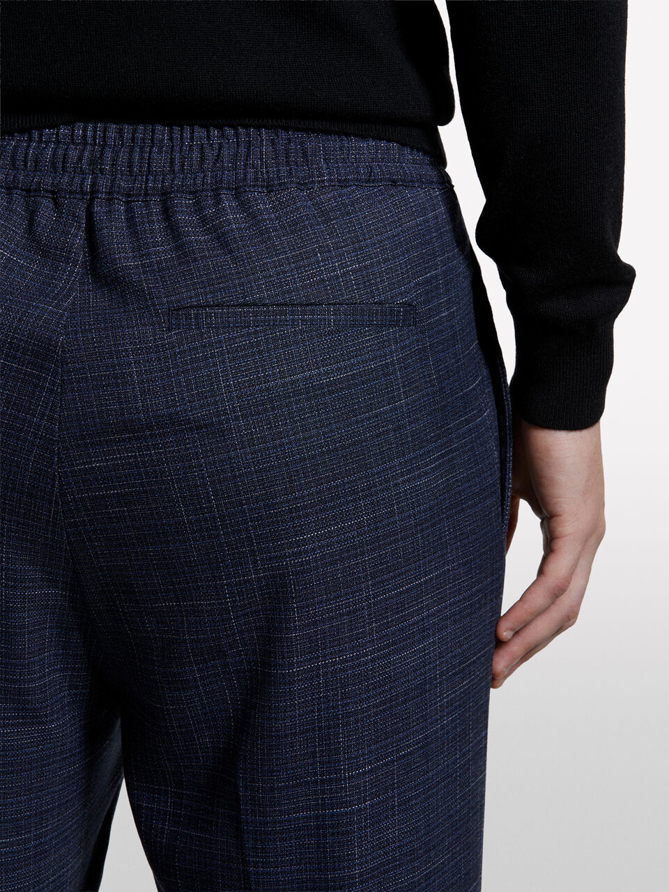 TROUSERS Men image number null