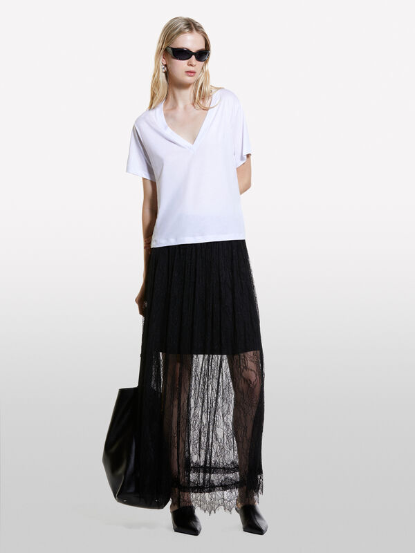 White t-shirt with V-neck - women's short sleeve t-shirts | Sisley