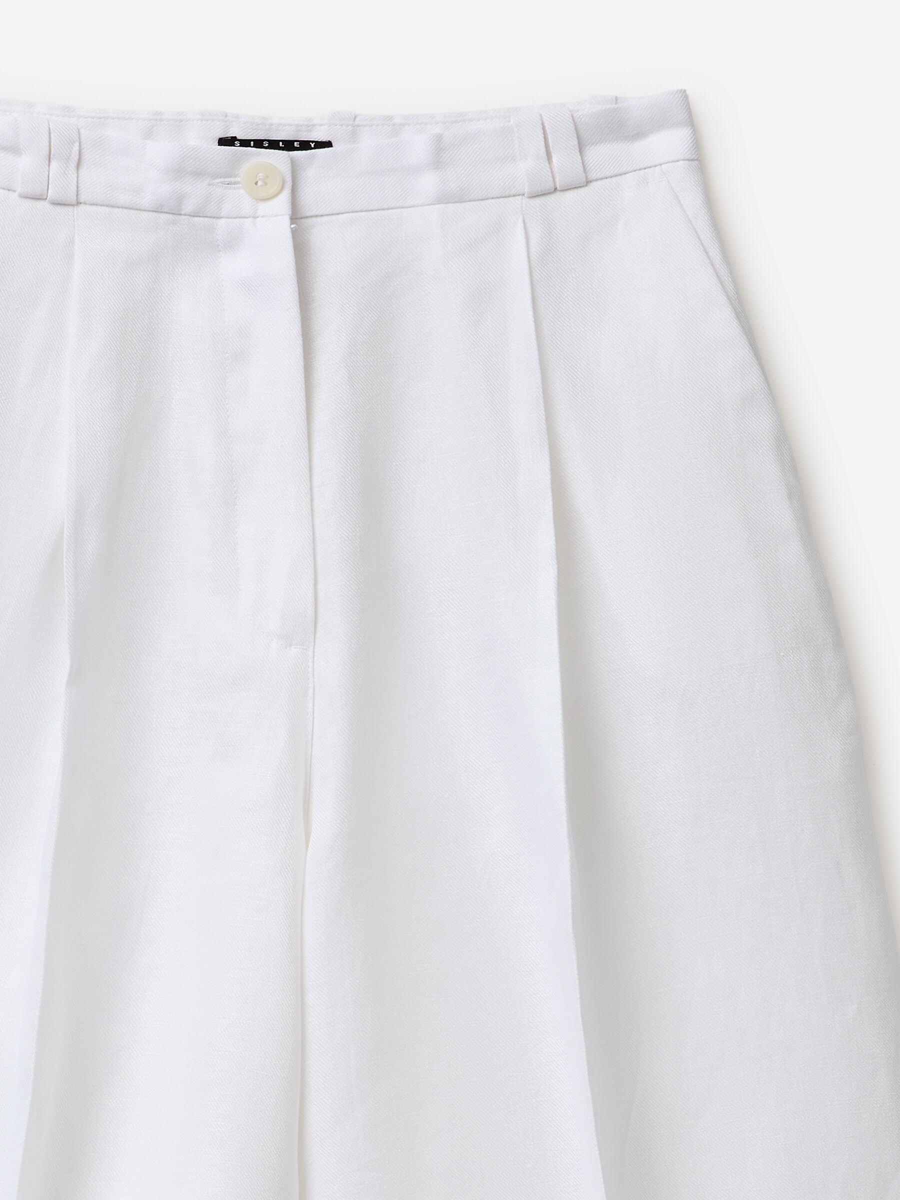 BERMUDA Women image number null