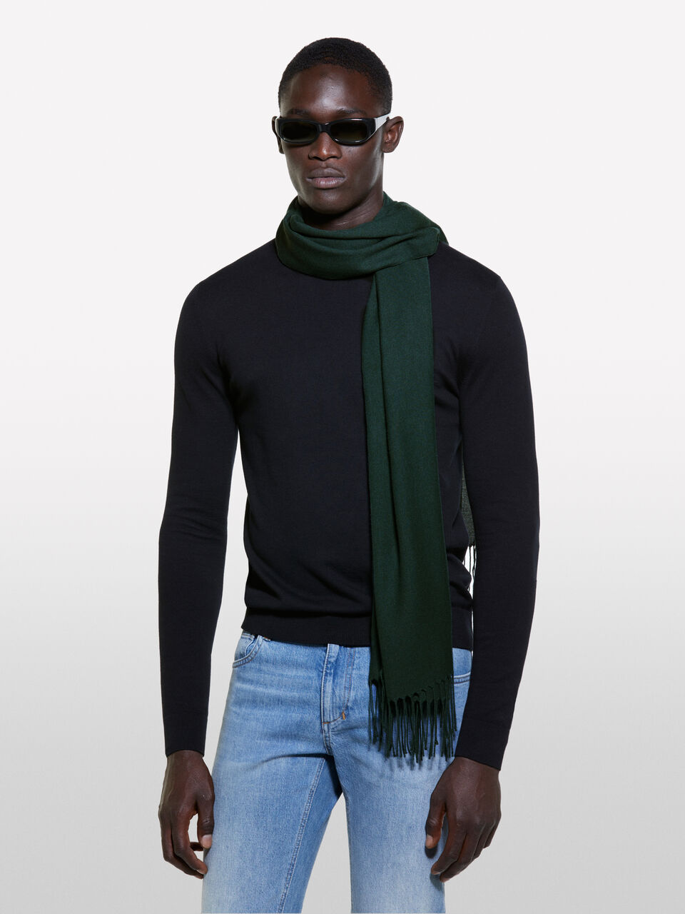 SCARF Men image number null
