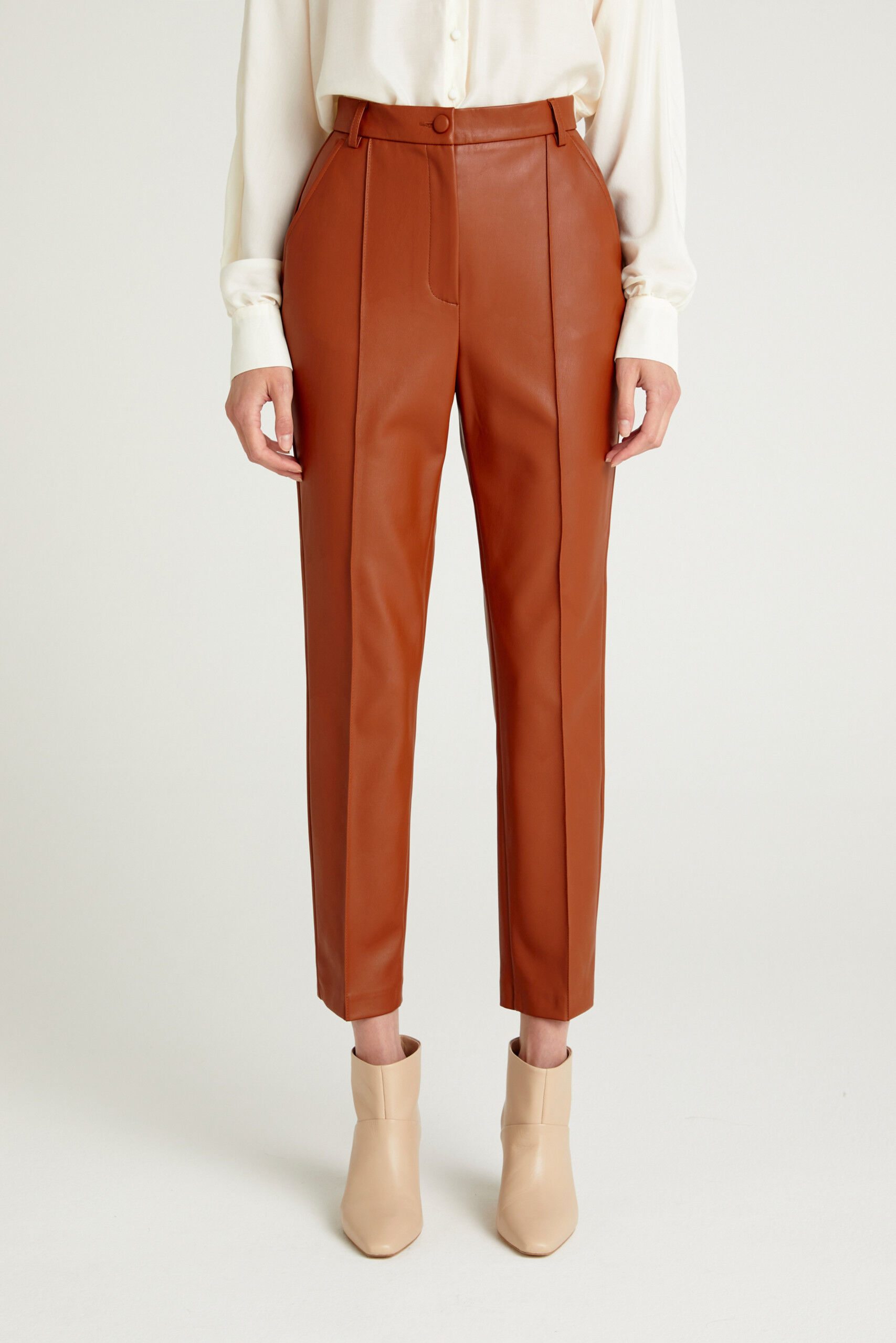 carrot pants