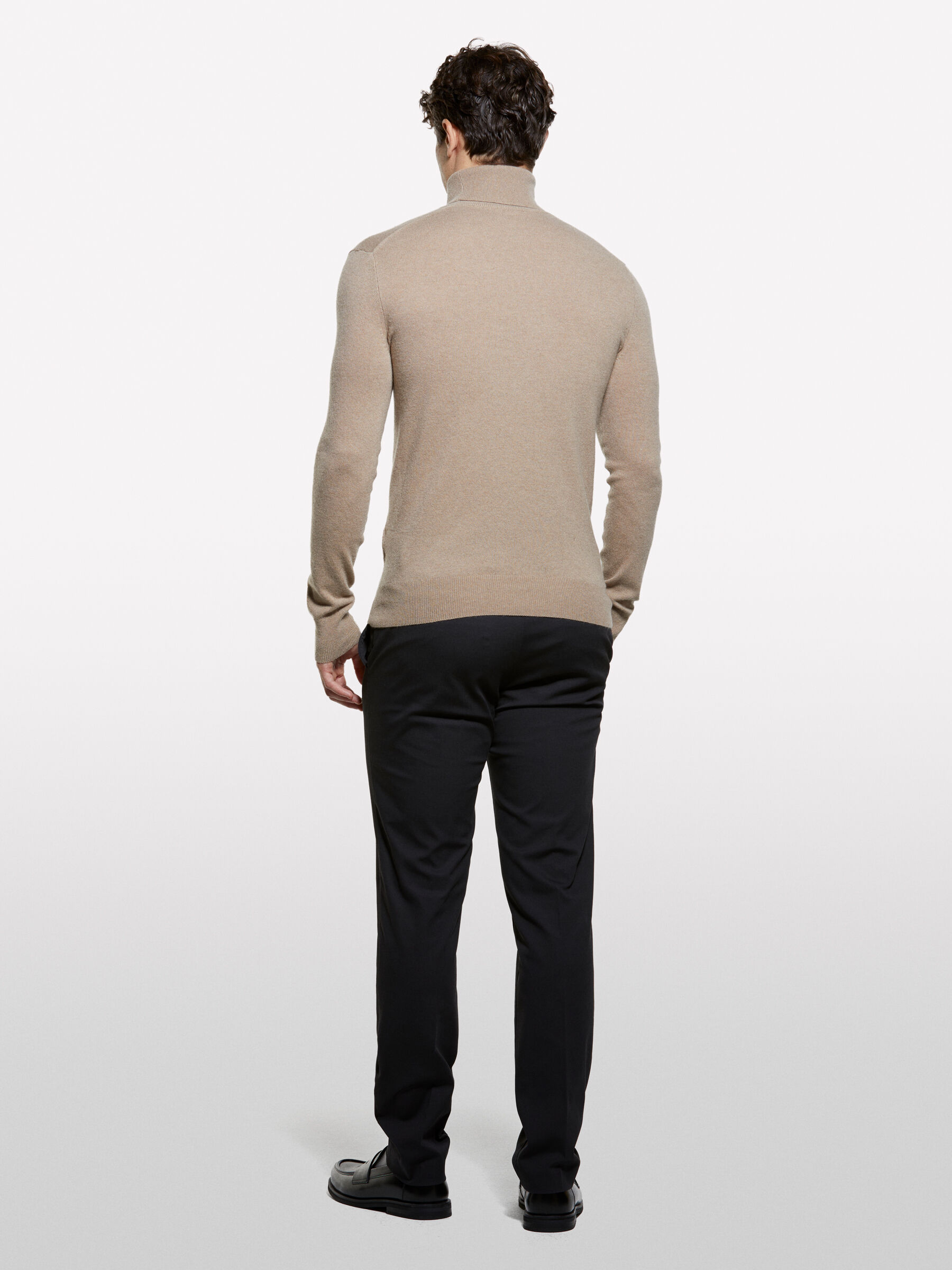 TURTLE NECK SW. L/S Men image number null