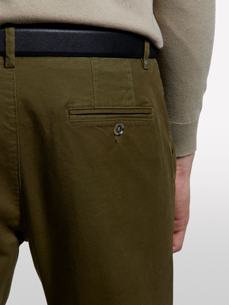 TROUSERS Men image number null