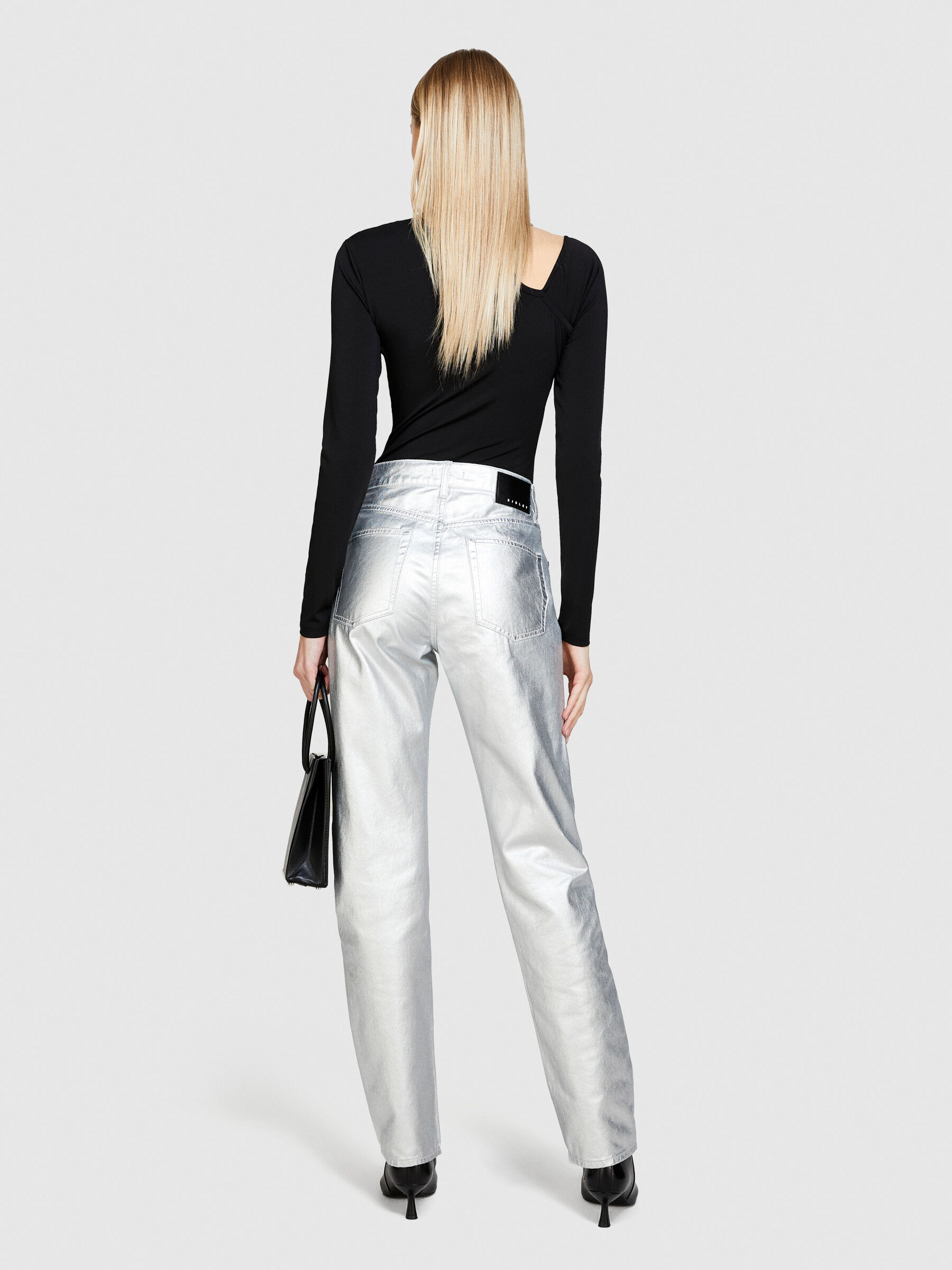 Silver top jeans boyfriend
